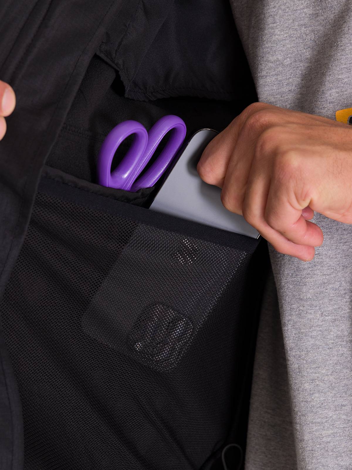 Chaqueta Manga Larga Hombre Ripstop Softshell Negra Cat