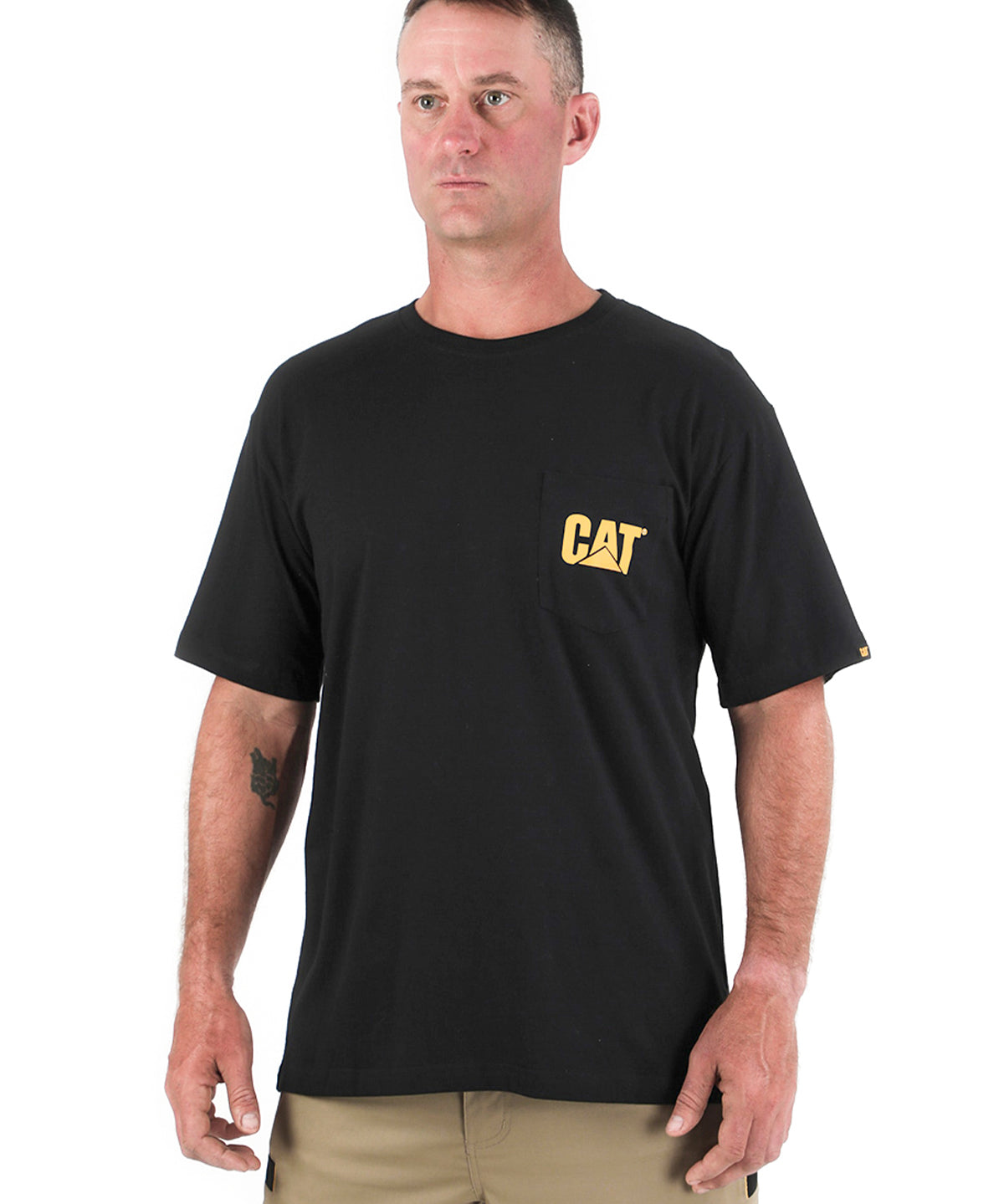 Polera Manga corta Casual Hombre LOGO POCKET TEE Negro CAT