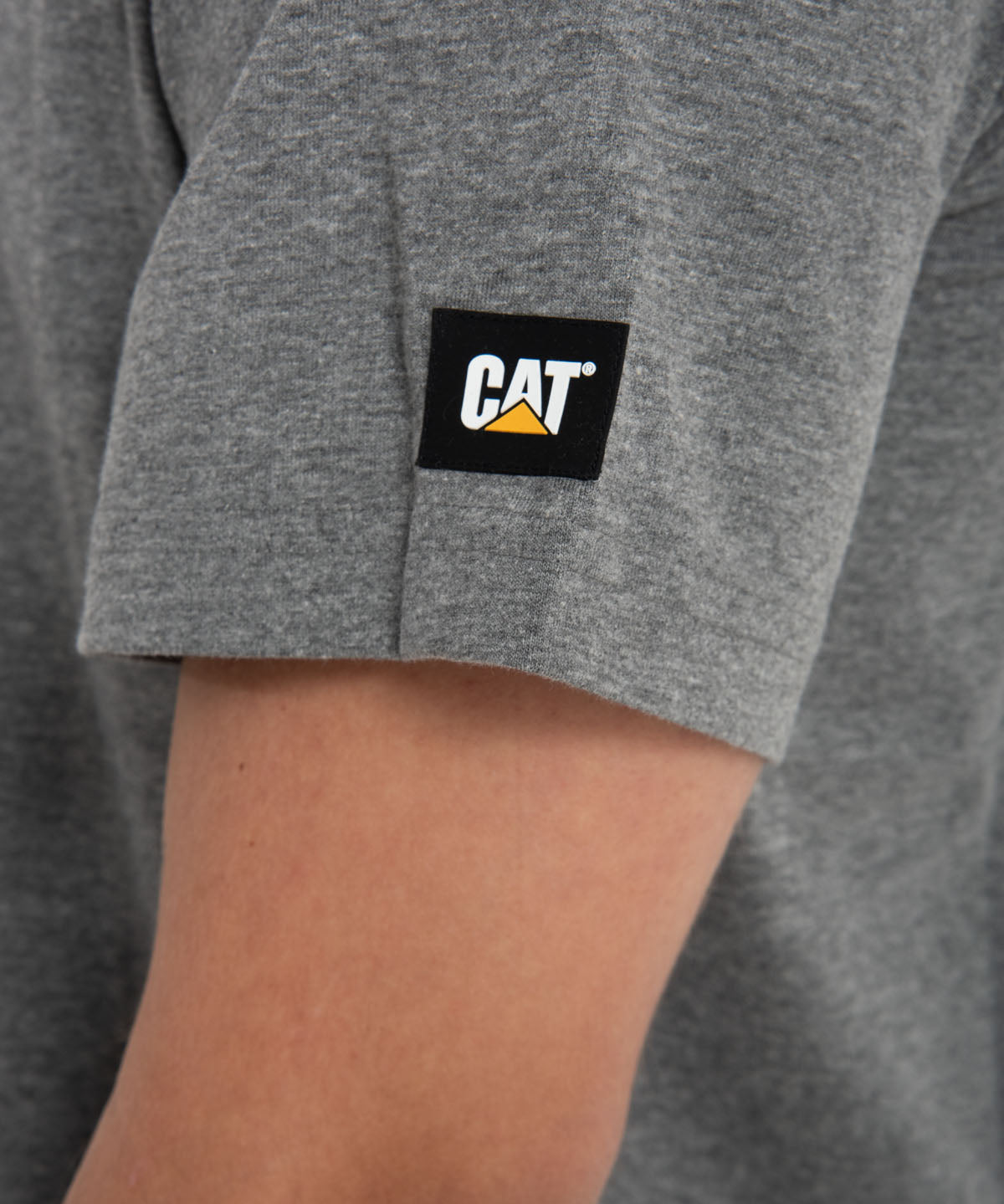 Polera Manga corta Casual Hombre ESSENTIAL S/S TEE GRIS CAT