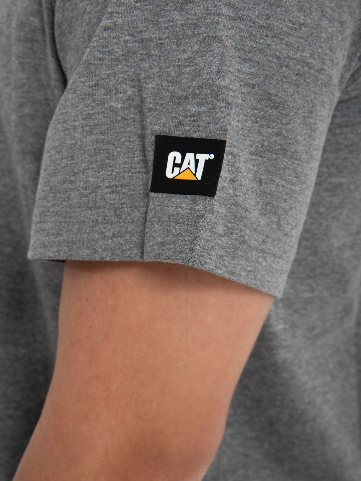 Polera Manga corta Casual Hombre ESSENTIAL S/S TEE GRIS CAT