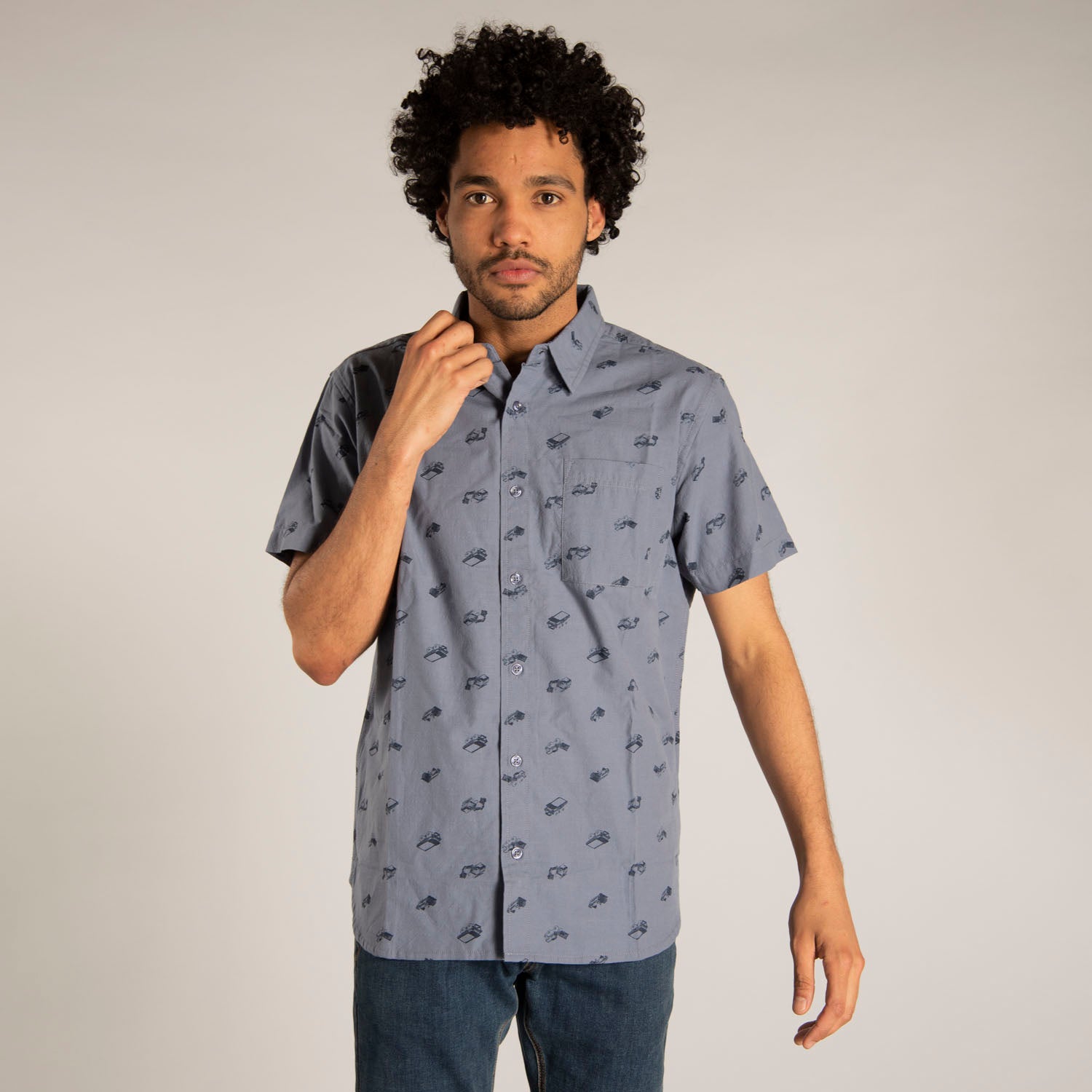 Camisa Manga Corta Hombre Foundation Con Bolsillo En El Pecho Cat