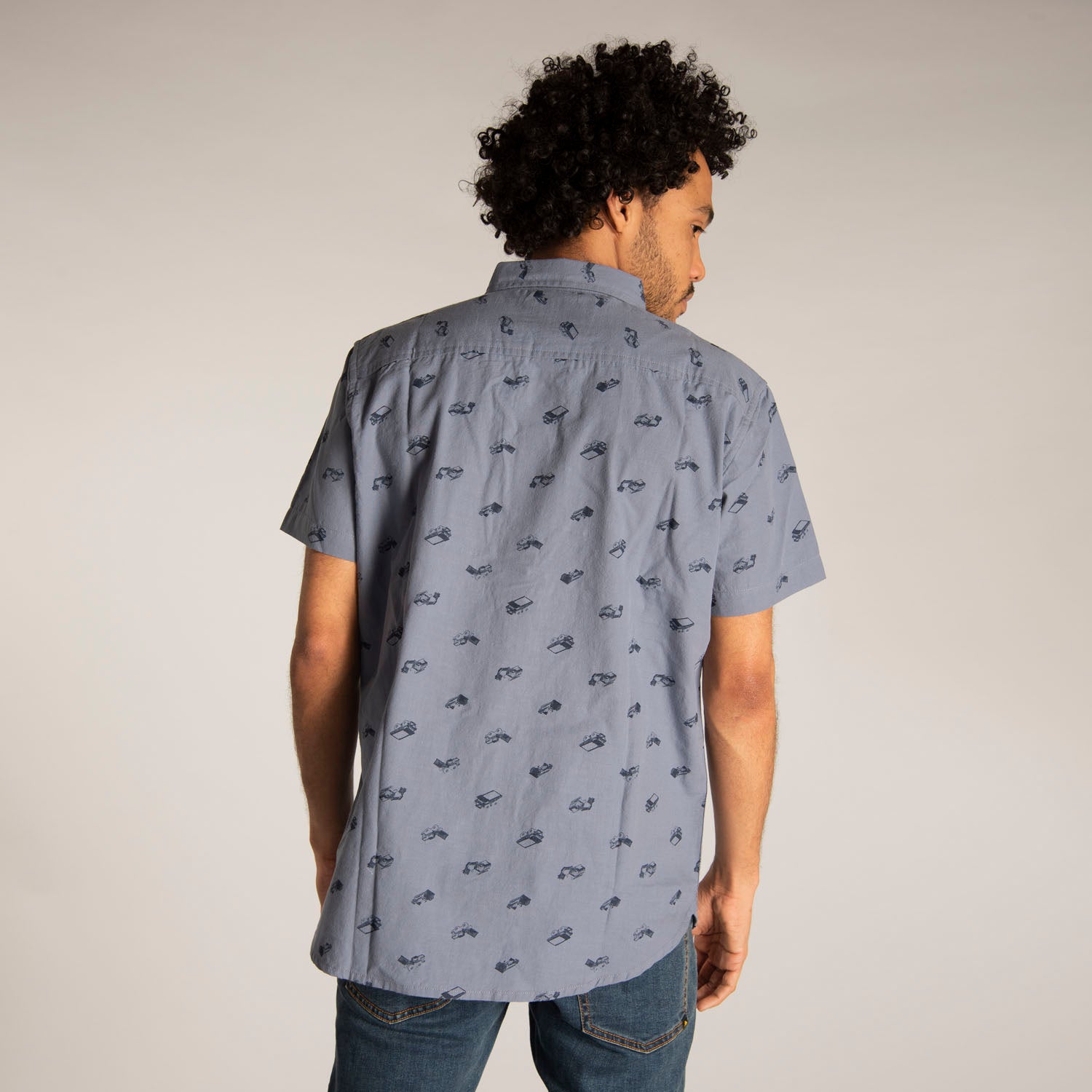 Camisa Manga Corta Hombre Foundation Con Bolsillo En El Pecho Cat