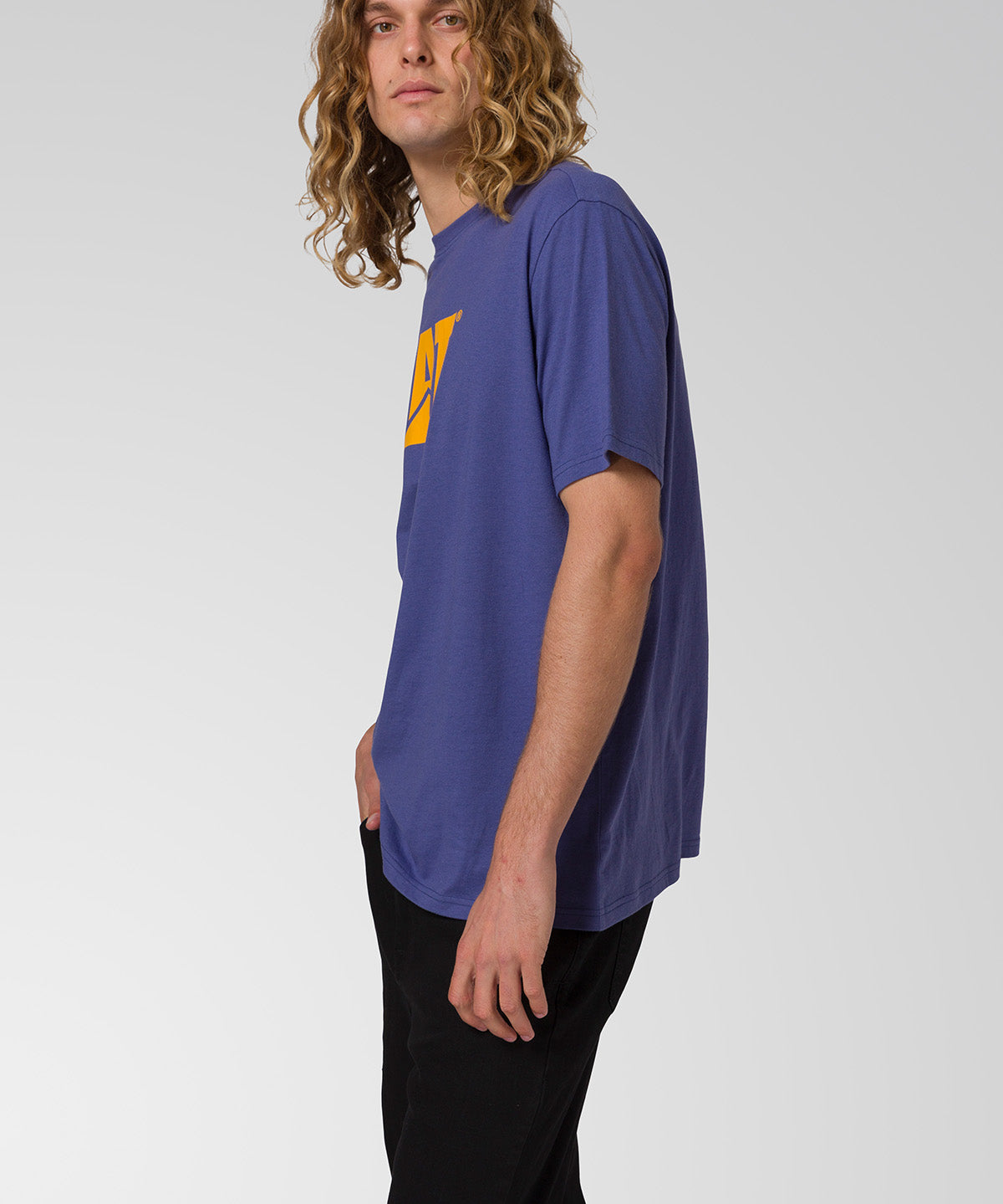POLERA MANGA CORTA HOMBRE LOGO TEE AZUL