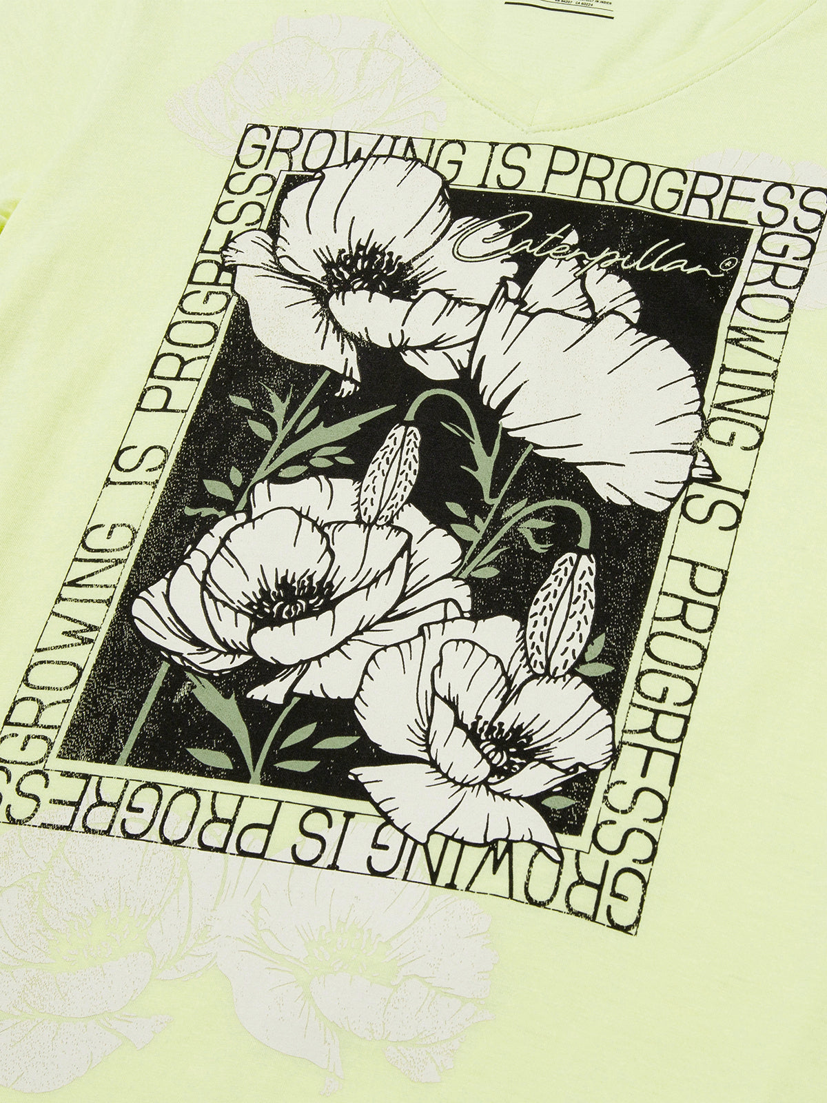 Polera Manga corta Casual Mujer W V-NECK GRAPHIC TEE 3 Amarillo CAT