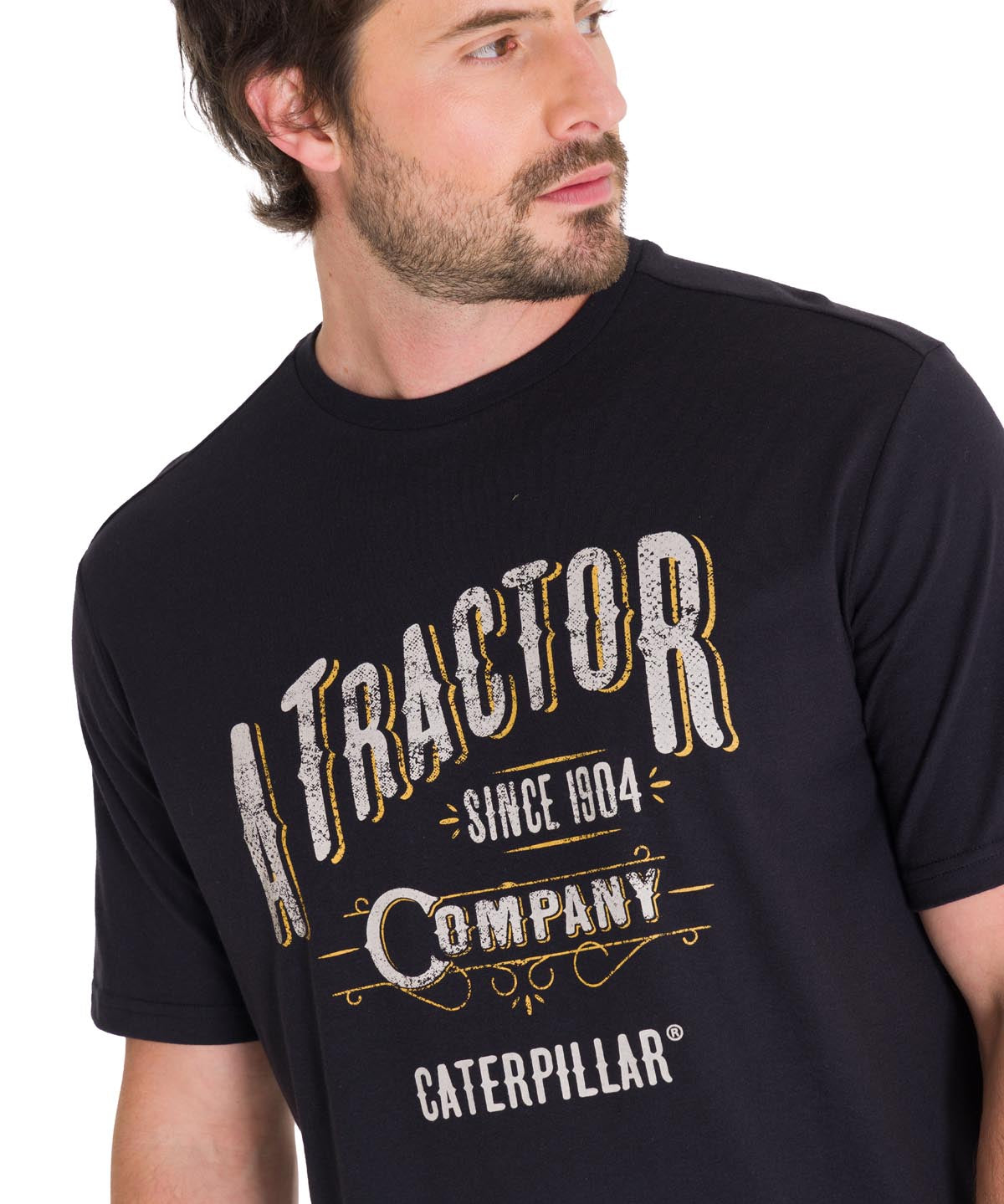 Polera Manga Corta Casual Hombre HISTORIC TRADITIONS GRAPHIC TEE Negra Cat