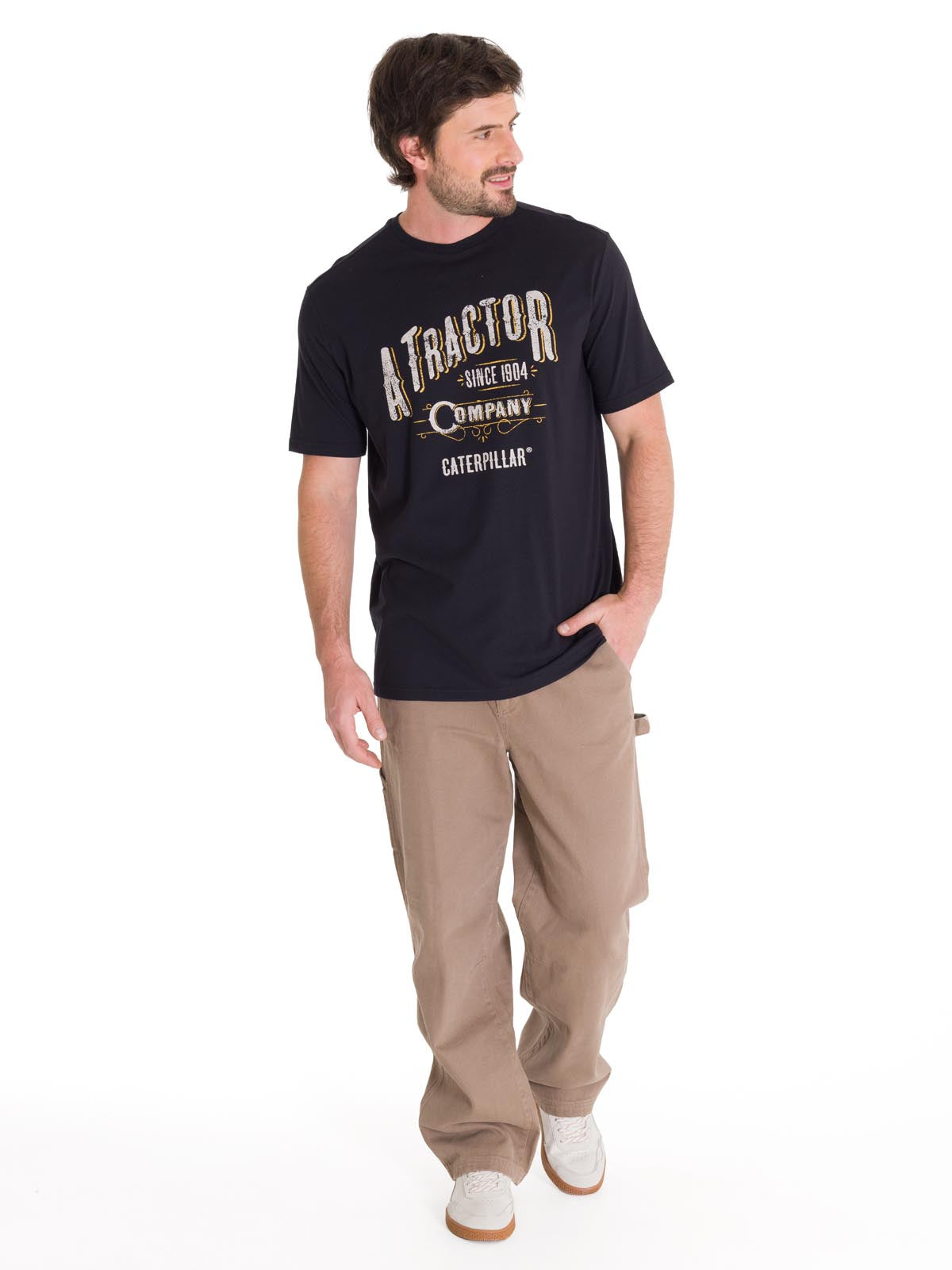 Polera Manga Corta Casual Hombre HISTORIC TRADITIONS GRAPHIC TEE Negra Cat