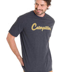 Polera Manga Corta Casual Hombre HISTORIC TRADITIONS GRAPHIC TEE Gris Oscuro Cat