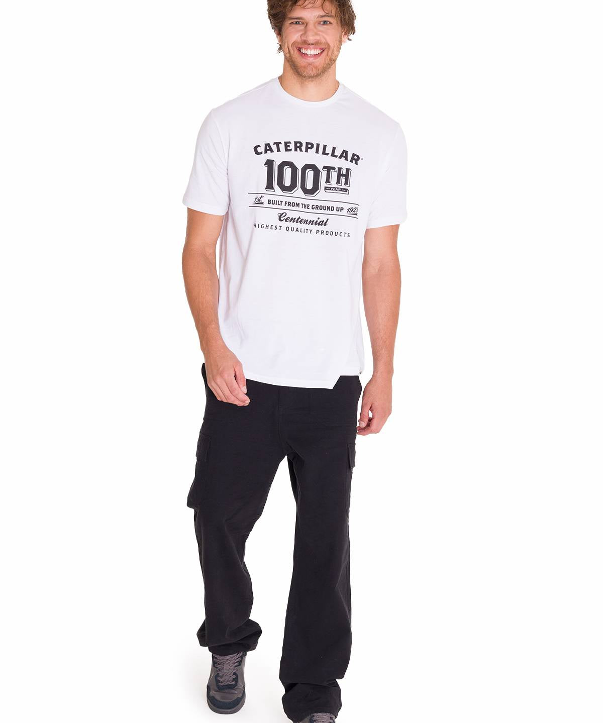 Polera Manga Corta Casual Hombre CENTENNIAL 100 YEARS GRAPHIC TEE  Blanca Cat