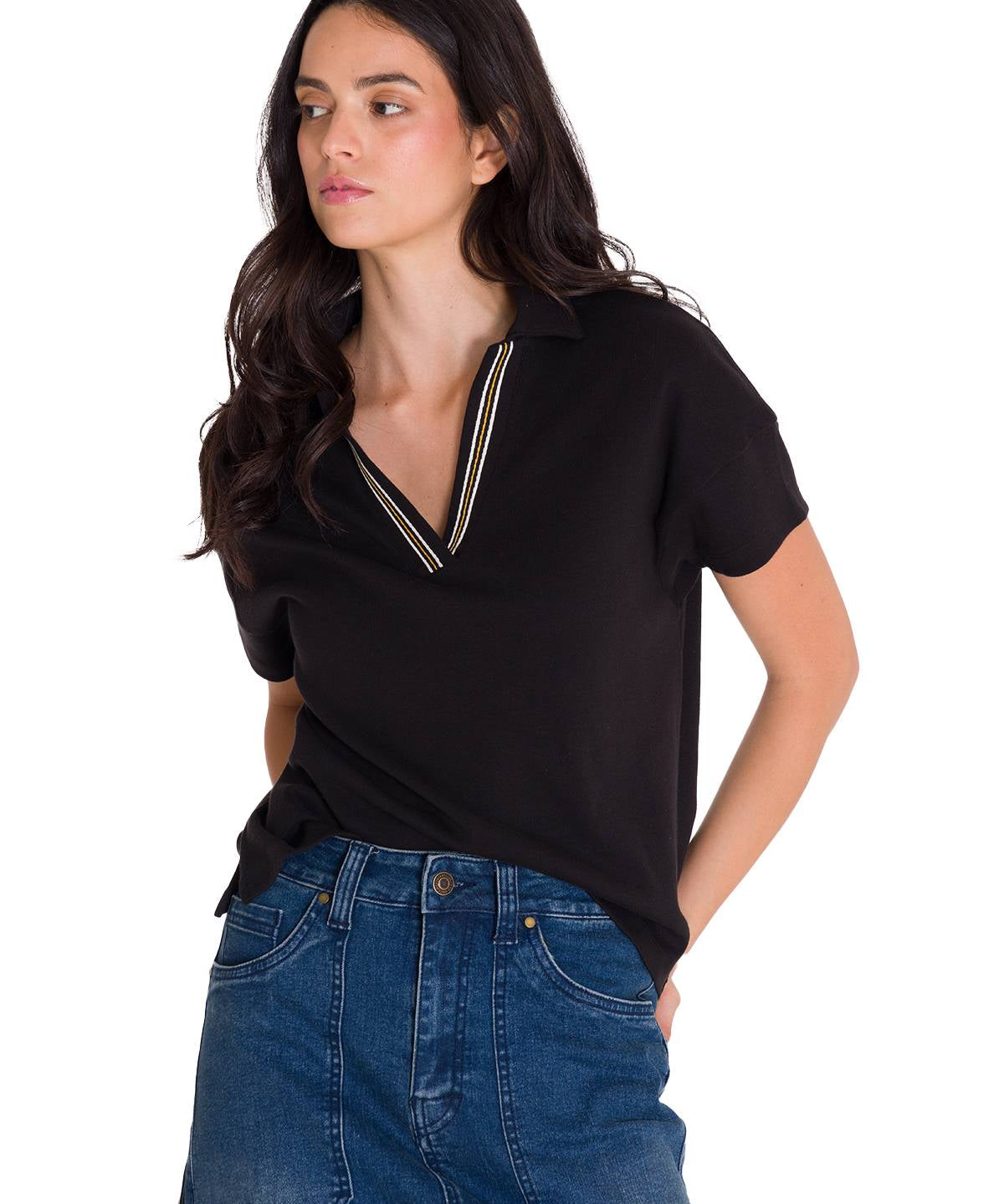 Polera Manga Corta Polo Mujer NOTCH NECK POLO Negra Cat