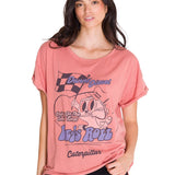 Polera Manga Corta Casual Mujer RELAXED DANNY GRAPHIC TEE Rosada Cat