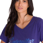 Polera Manga Corta Cuello V Mujer CAT METALLIC SCRIPT V-NECK Indigo Cat