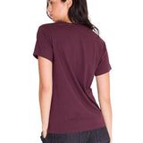 Polera Manga Corta Cuello V Mujer CAT METALLIC SCRIPT V-NECK TEE Burdeo Cat