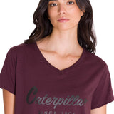 Polera Manga Corta Cuello V Mujer CAT METALLIC SCRIPT V-NECK TEE Burdeo Cat