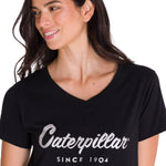 Polera Manga Corta Cuello V Mujer CAT METALLIC SCRIPT V-NECK TEE Negra Cat