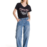 POLERA MANGA CORTA MUJER V-NECK GRAPHIC TEE NEGRO