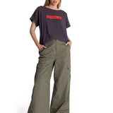 Polera Manga Corta Mujer Diseño Espalda Gris CAT