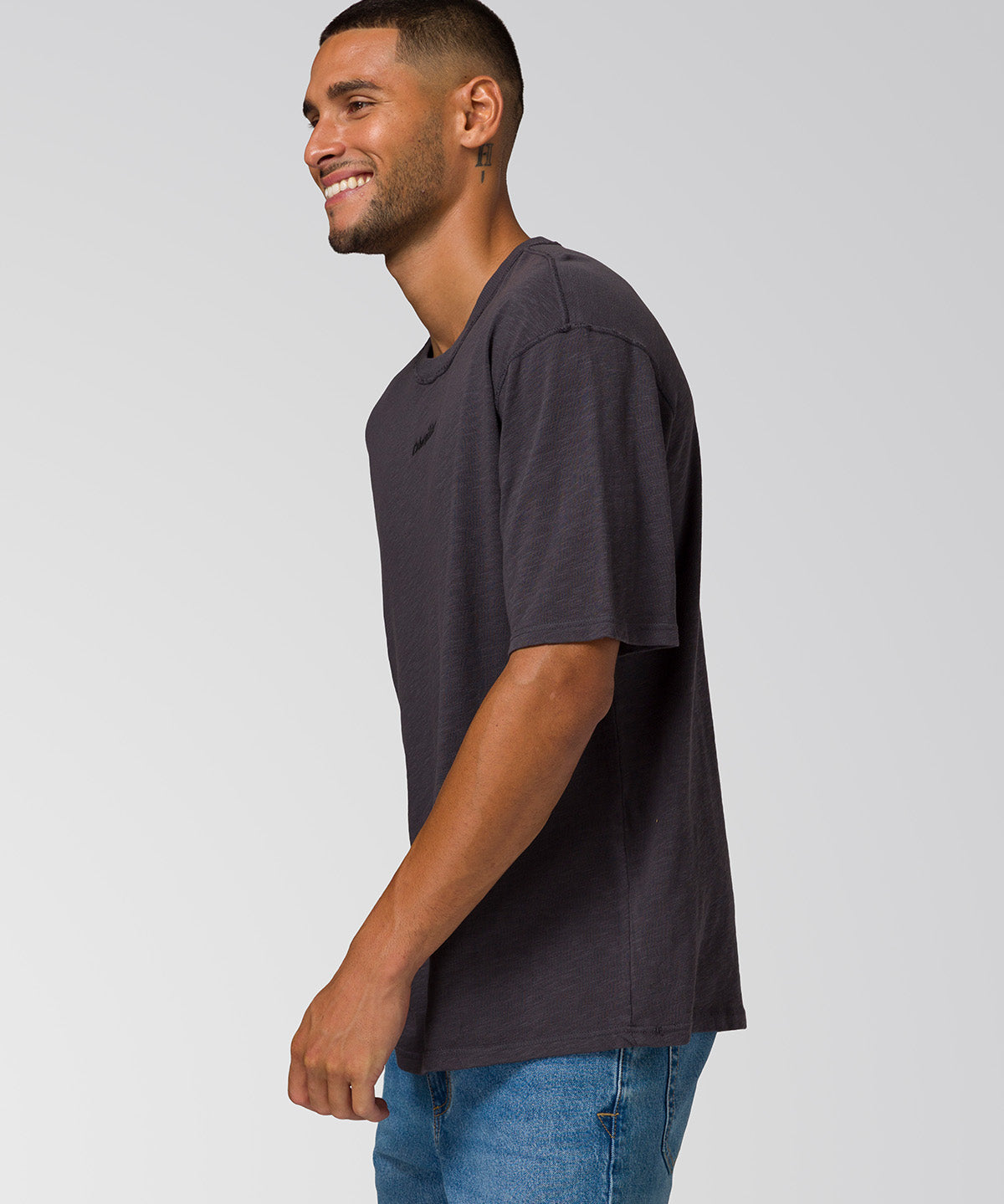 Polera Manga Corta Hombre Slub Knit Relaxed Negro Cat