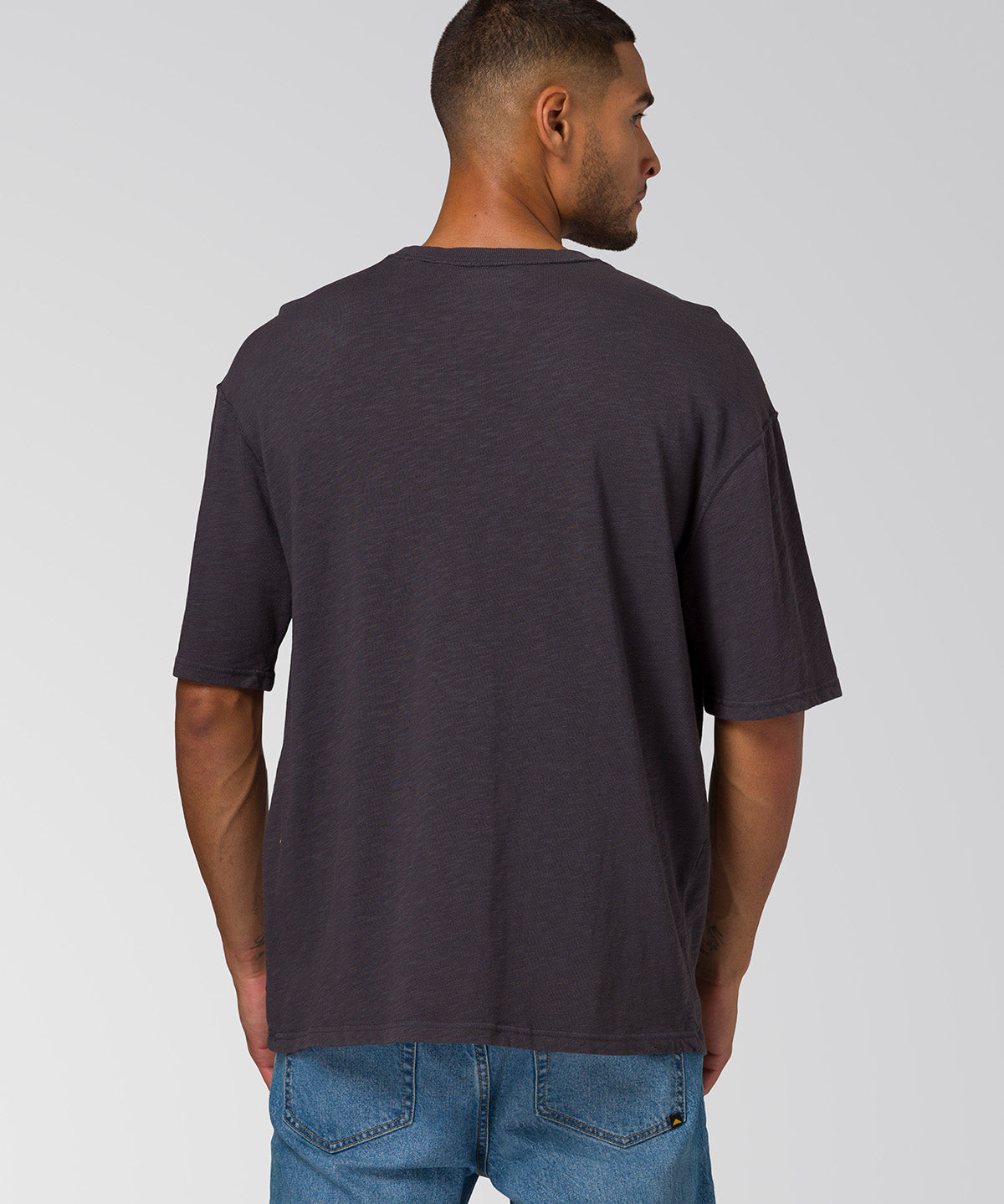 Polera Manga Corta Hombre Slub Knit Relaxed Negro Cat