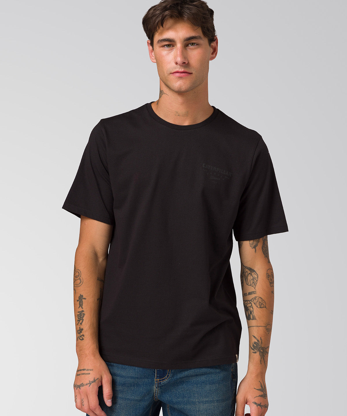 Polera Manga Corta Hombre Heritage Peoria Negro CAT