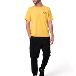 Polera Manga Corta Hombre Graphic Moto Amarillo Cat