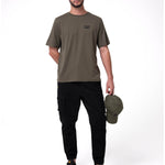 Polera Manga Corta Hombre Small Logo Verde CAT