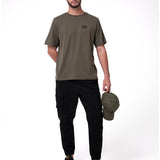 Polera Manga Corta Hombre Small Logo Verde CAT