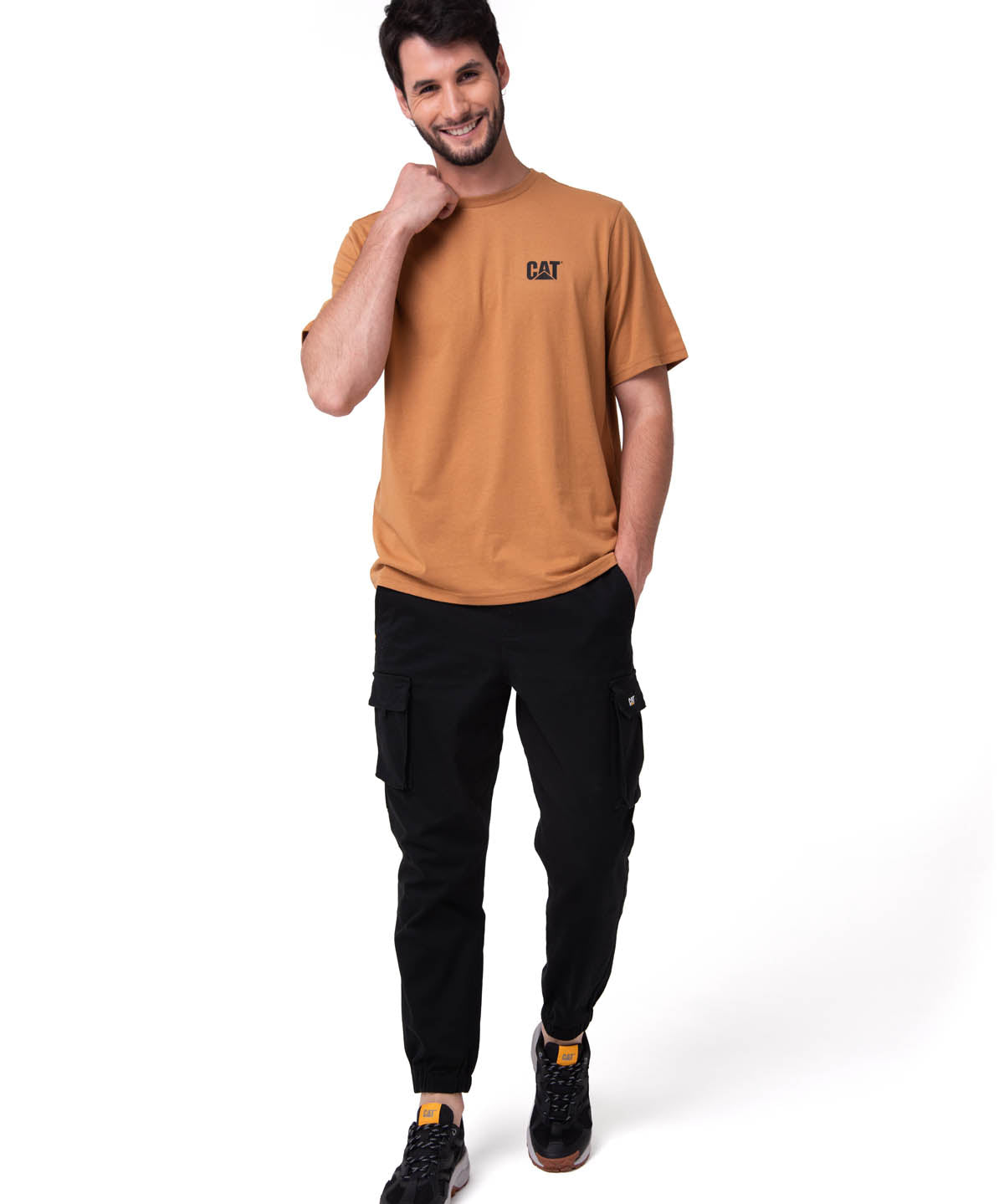 Polera Manga Corta Hombre Small Logo Café CAT