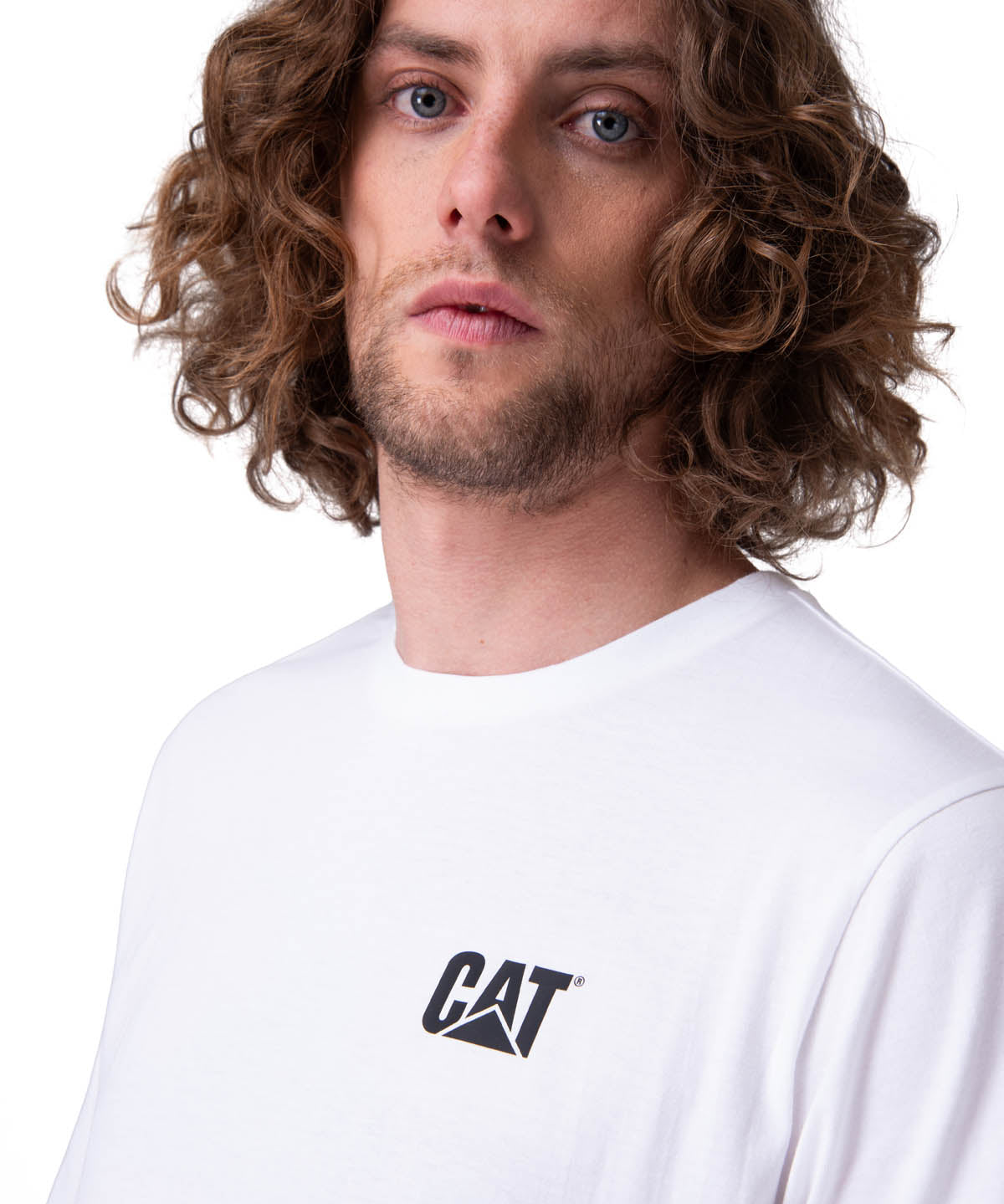 Polera Manga Corta Hombre Cat Small Logo Blanco