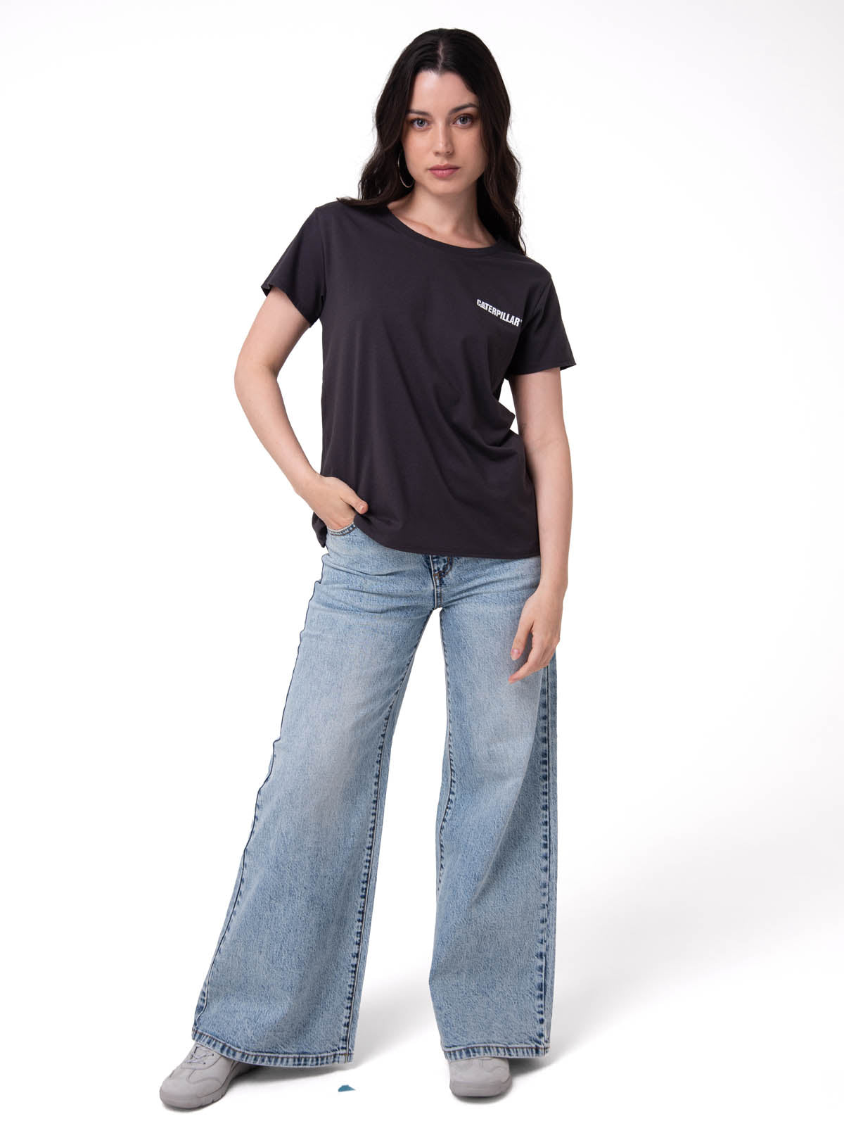 Polera Manga Corta Mujer Logo Caterpillar Gris Oscuro