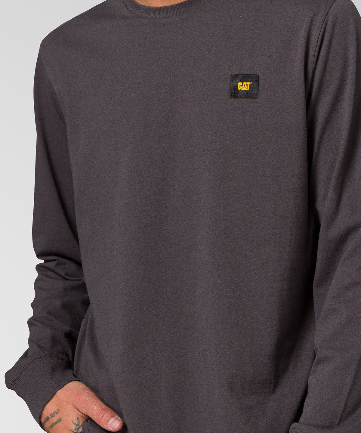 Polera Manga Larga Hombre Cat Patch Negro Cat