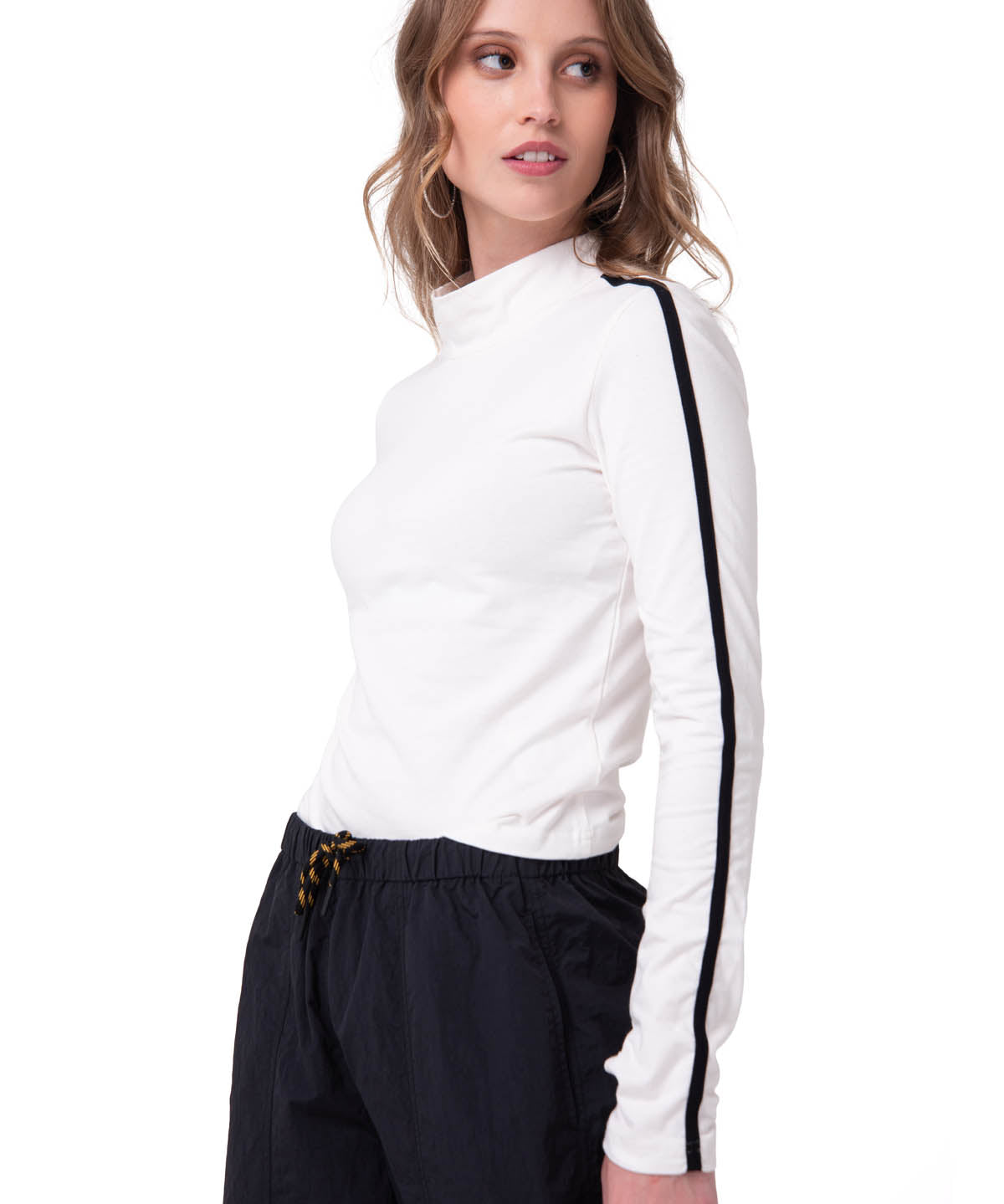 Polera Manga Larga Mujer Sporty Mock Neck Blanco Cat