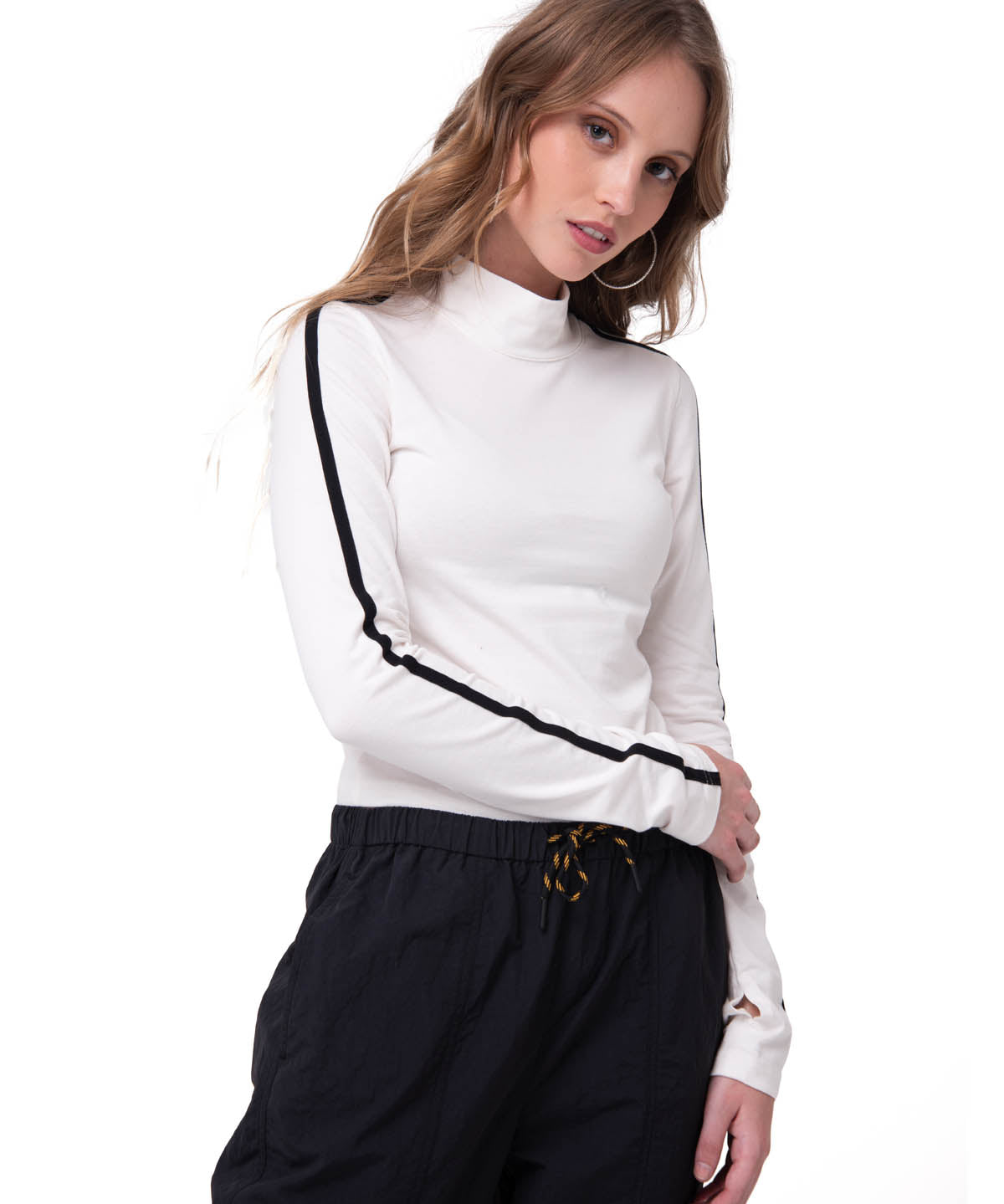 Polera Manga Larga Mujer Sporty Mock Neck Blanco Cat