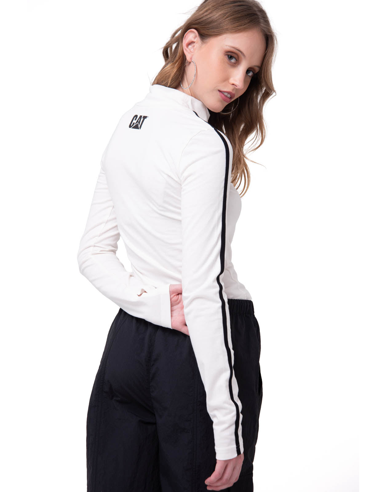 Polera Manga Larga Mujer Sporty Mock Neck Blanco Cat