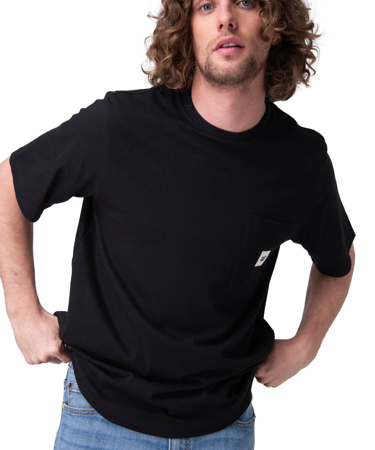 Polera Manga Corta Hombre Solid Pocket Label Negro