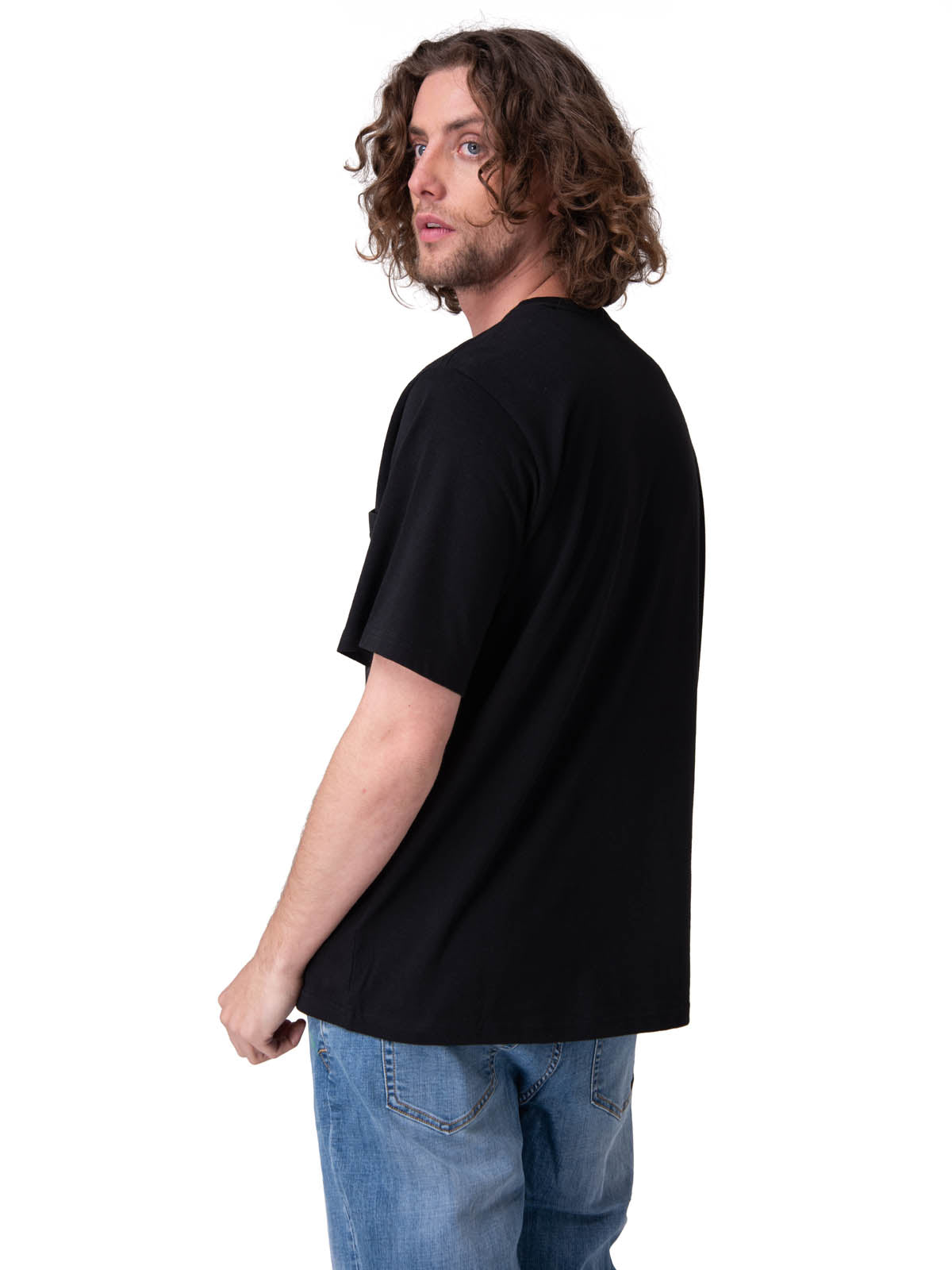 Polera Manga Corta Hombre Solid Pocket Label Negro