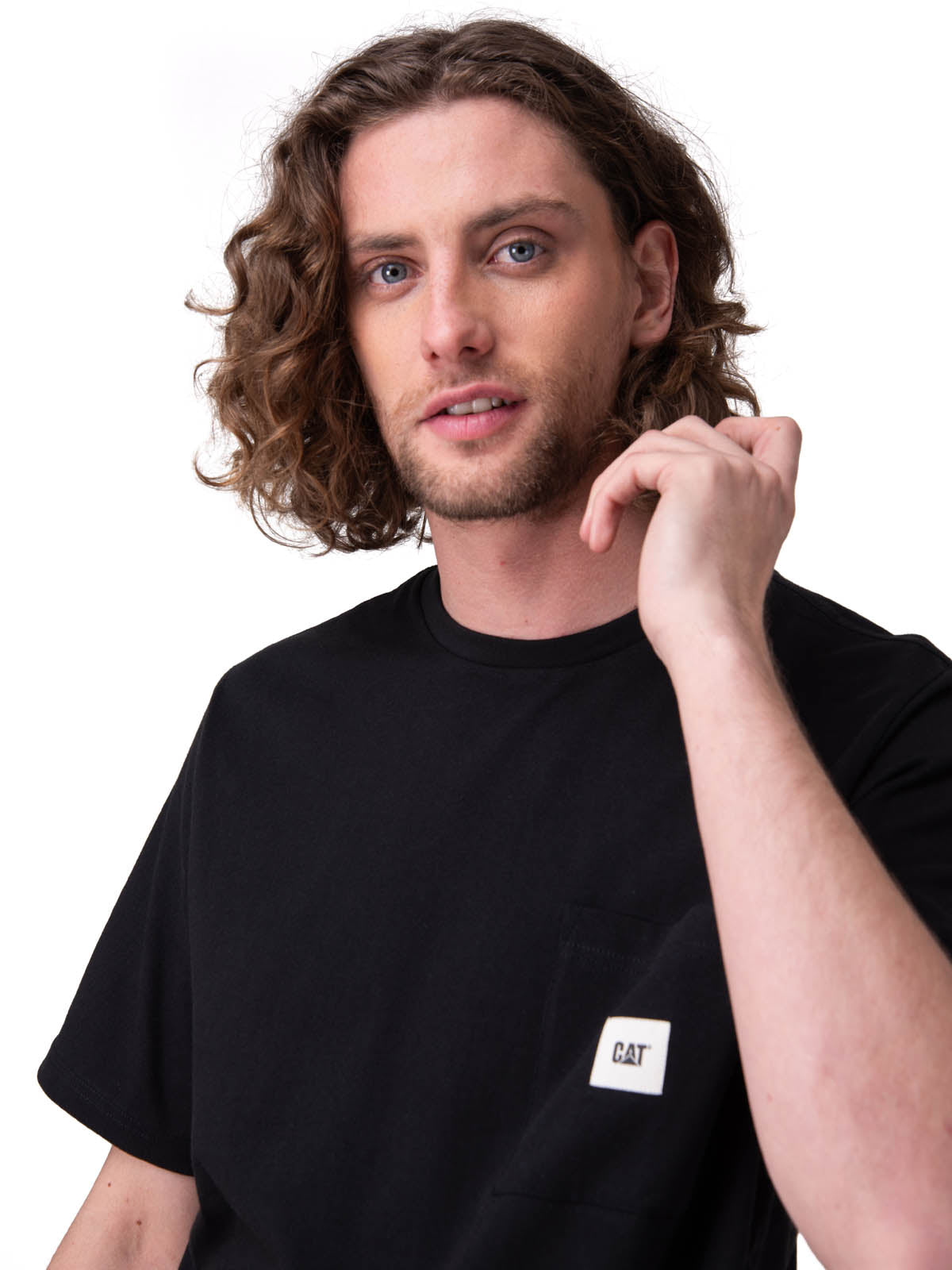 Polera Manga Corta Hombre Solid Pocket Label Negro