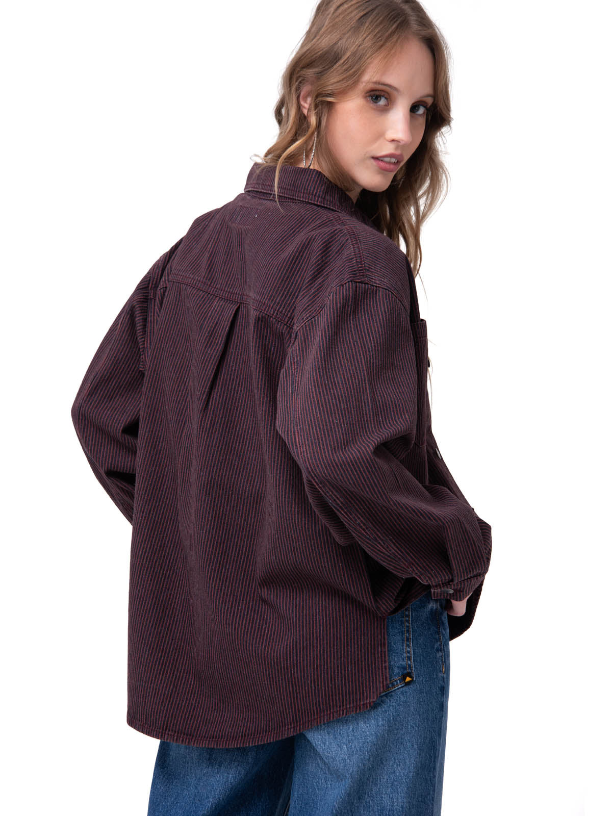 Camisa Denim Mujer Oversized Lineas Burdeo Cat