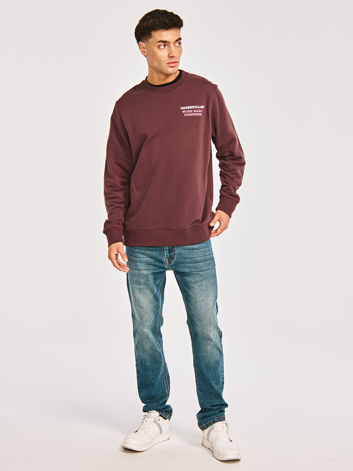 Polerón Casual Hombre GRAPHIC FRENCH TERRY CREWNECK Burdeo CAT