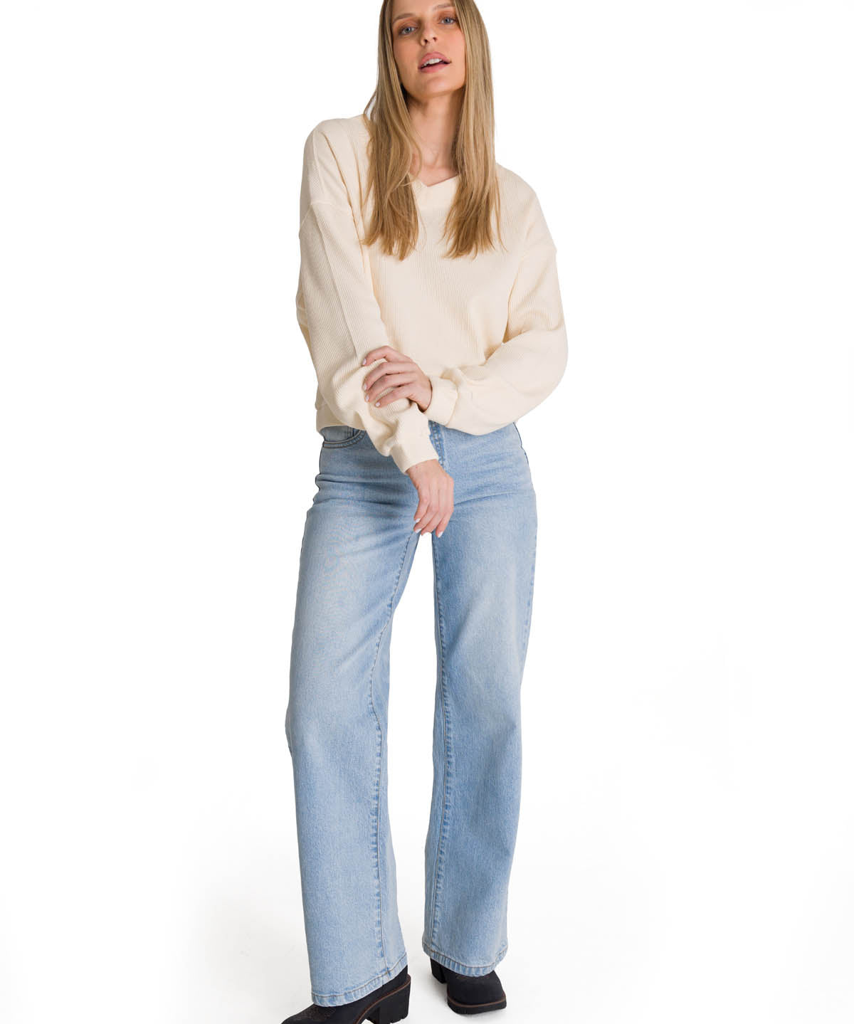 Polerón Cuello en V Mujer Oversize Waffle Blanco CAT