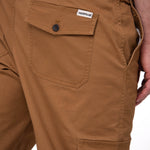 Pantalón Hombre Cargo Slim Café Cat