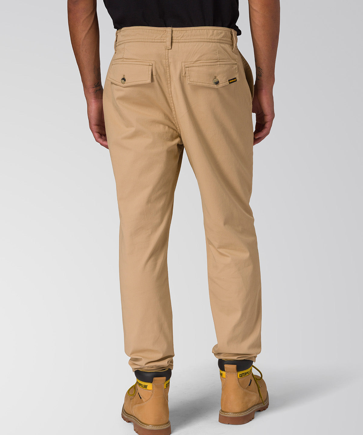 Pantalón Hombre Slim Tapered Chino Beige Cat