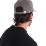 Jockey Con Broche Bordado Marca Gris Cat