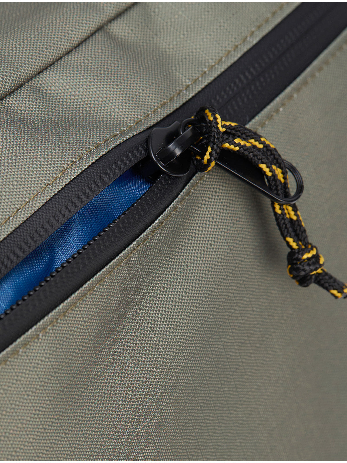 Bolso Sling Bag City Verde Oliva CAT