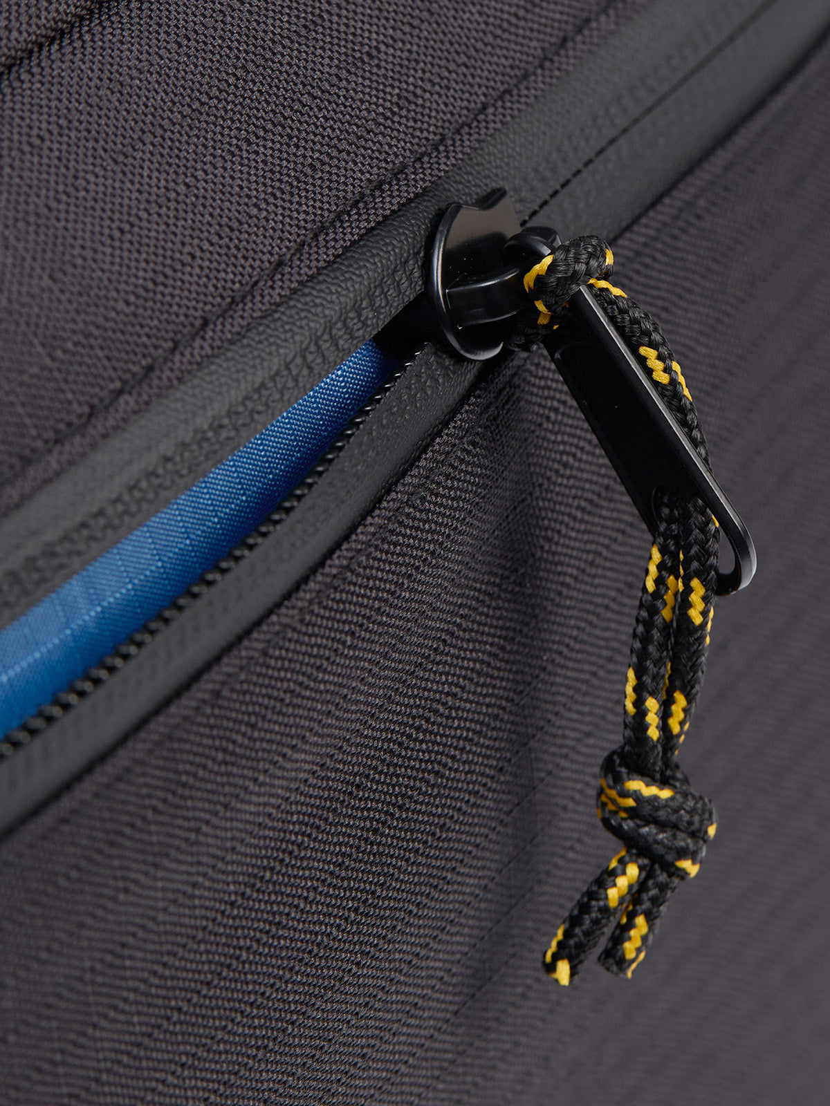 Bolso Unisex Sling Bag City Vibes Negro CAT