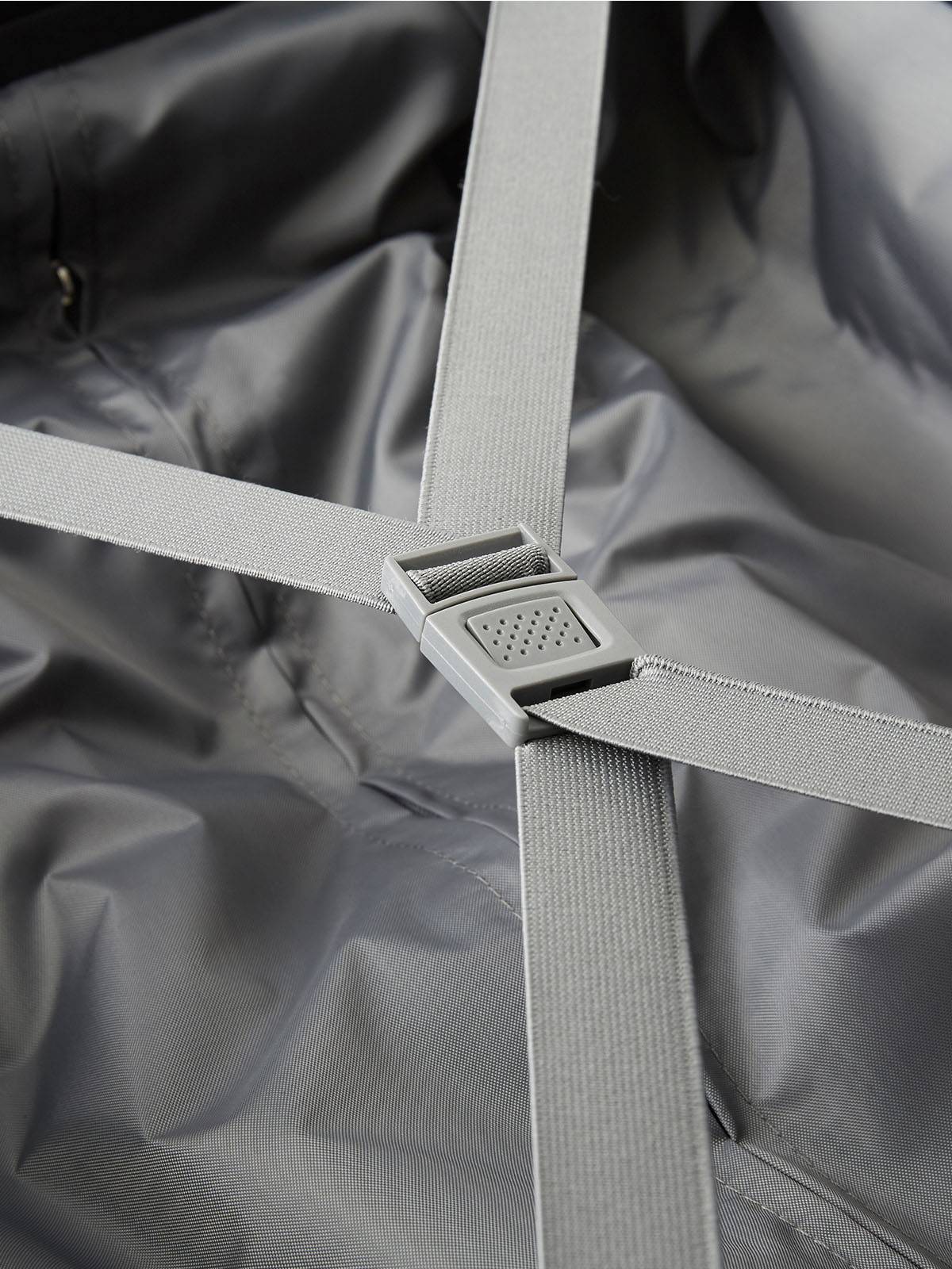 Maleta de Cabina Unisex Industrial Plate 20" Negra Cat