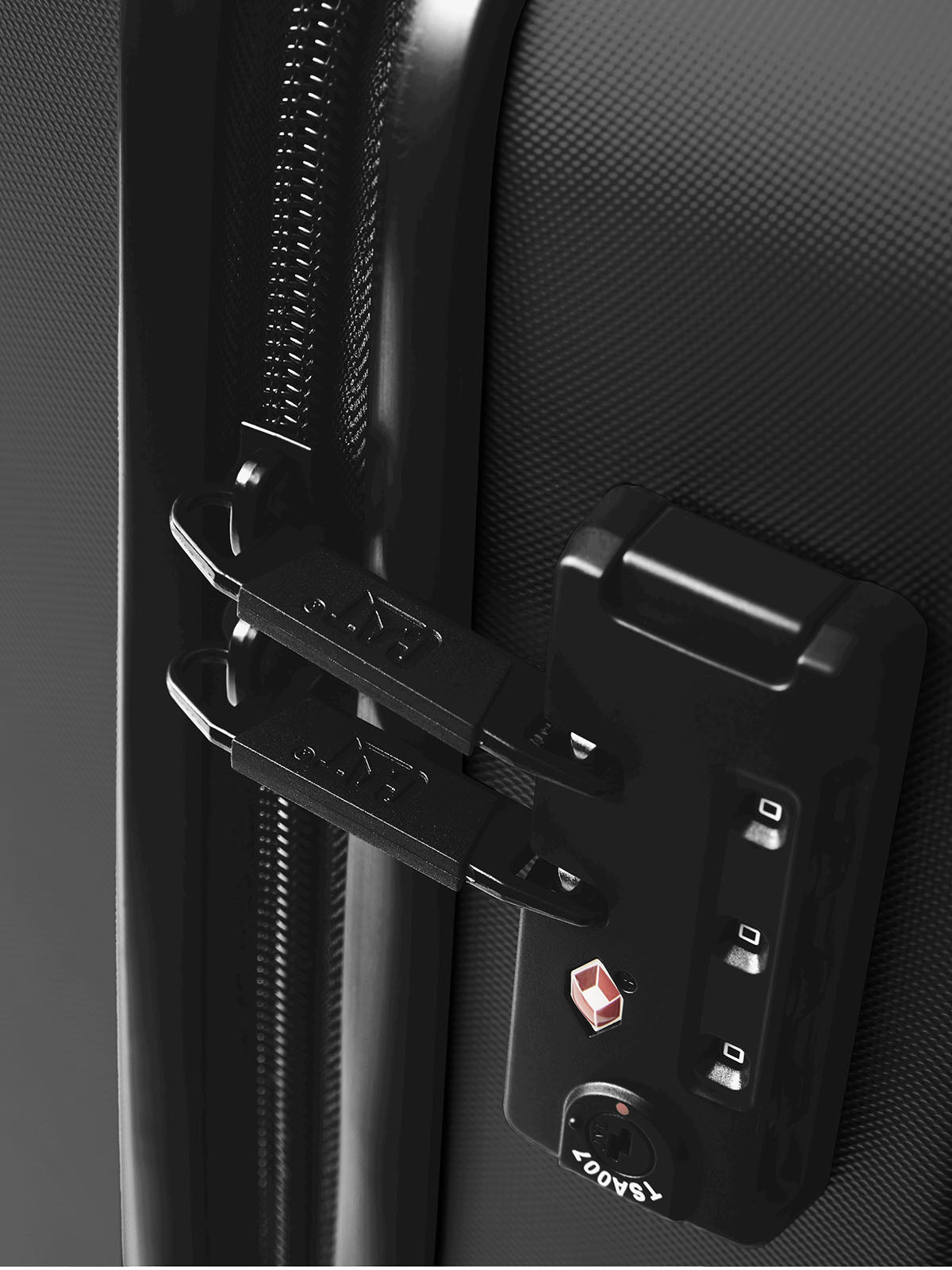 Maleta de Cabina Unisex Industrial Plate 20" Negra Cat