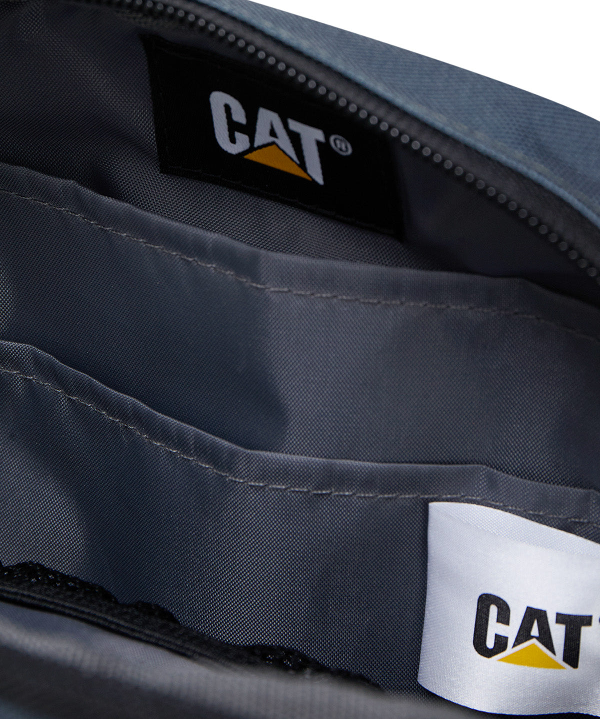 Bolso Cruzado Unisex CAT Voyager Shoulder Bag 1.5L - Charcoal