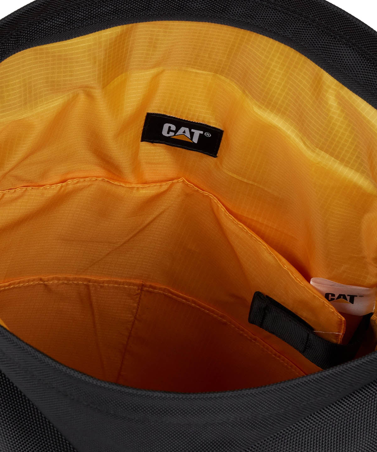 Mochila Unisex Utility X Rolltop Negro CAT