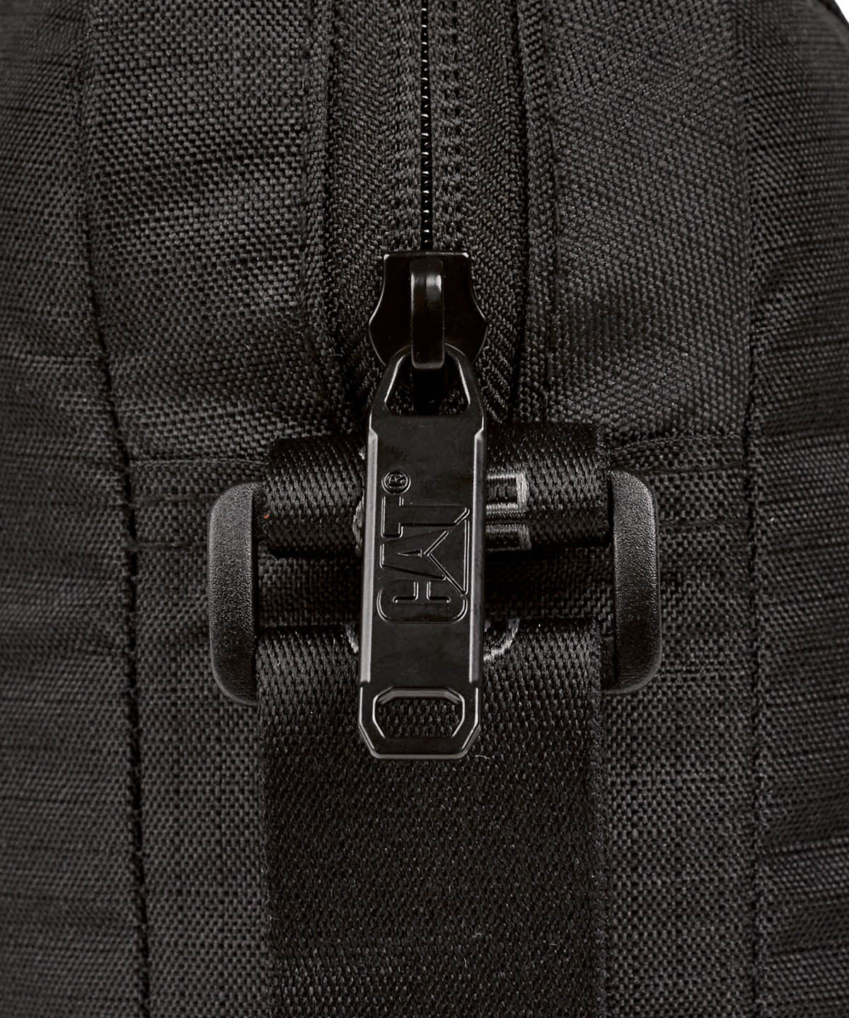 Bolso Shoulder Bag Unisex Explorer Negro CAT