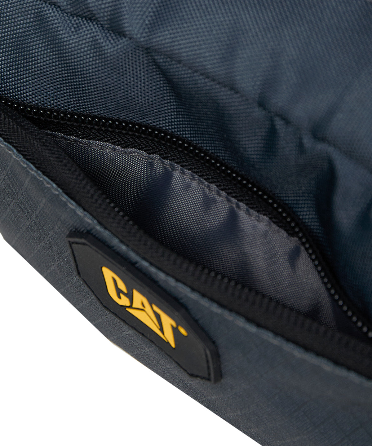 Neceser de Viaje Unisex CAT Voyager Toiletry Pouch 3L - Charcoal